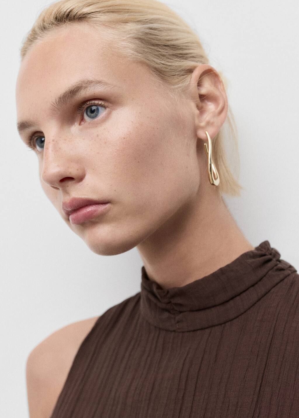 Halter-neck lyocell dress