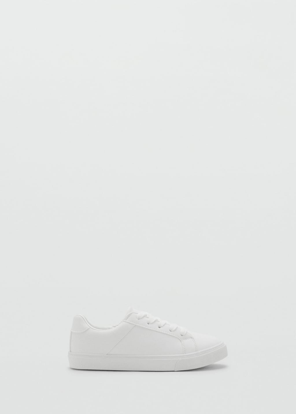 Laces basic sneakers