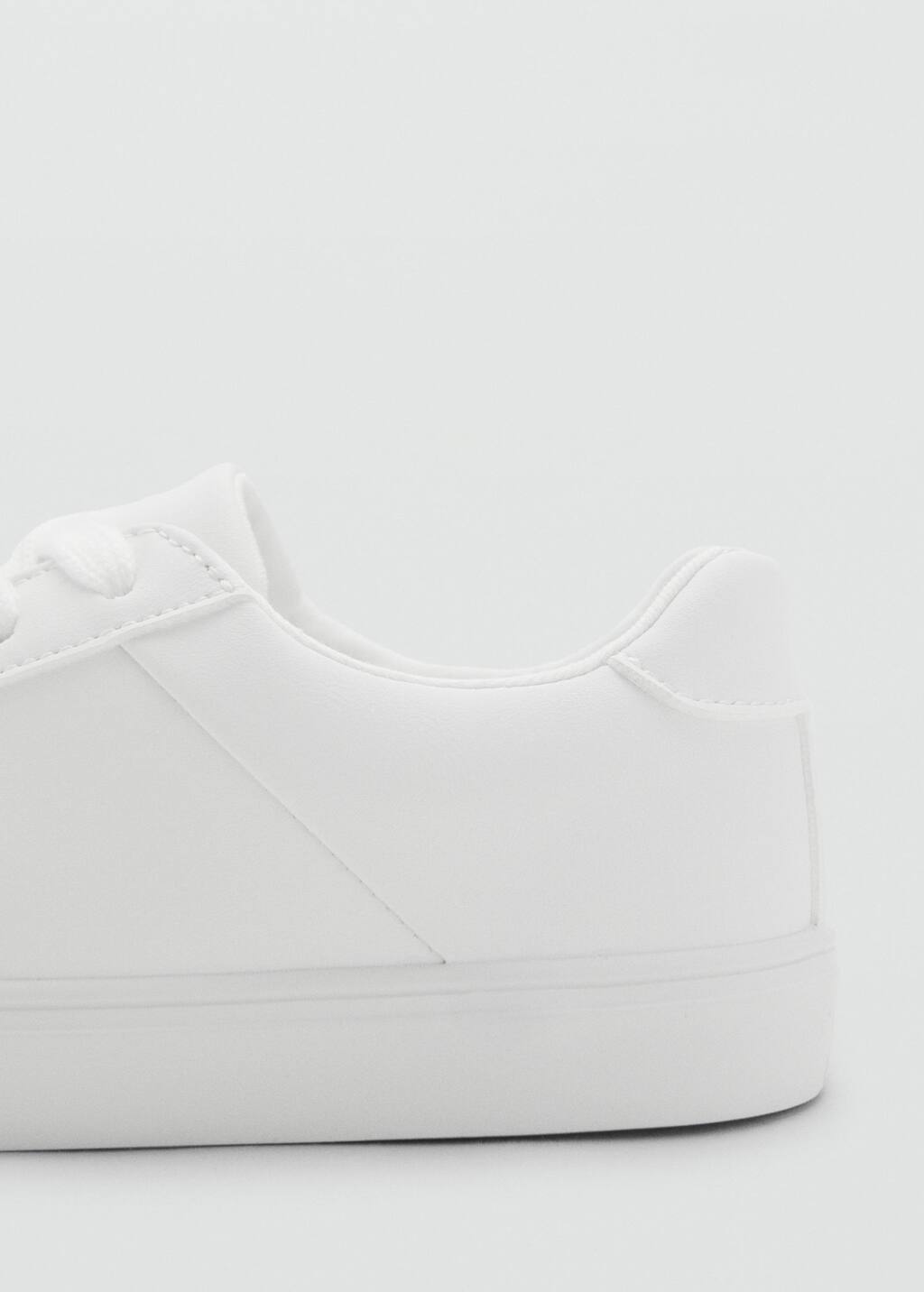 Laces basic sneakers