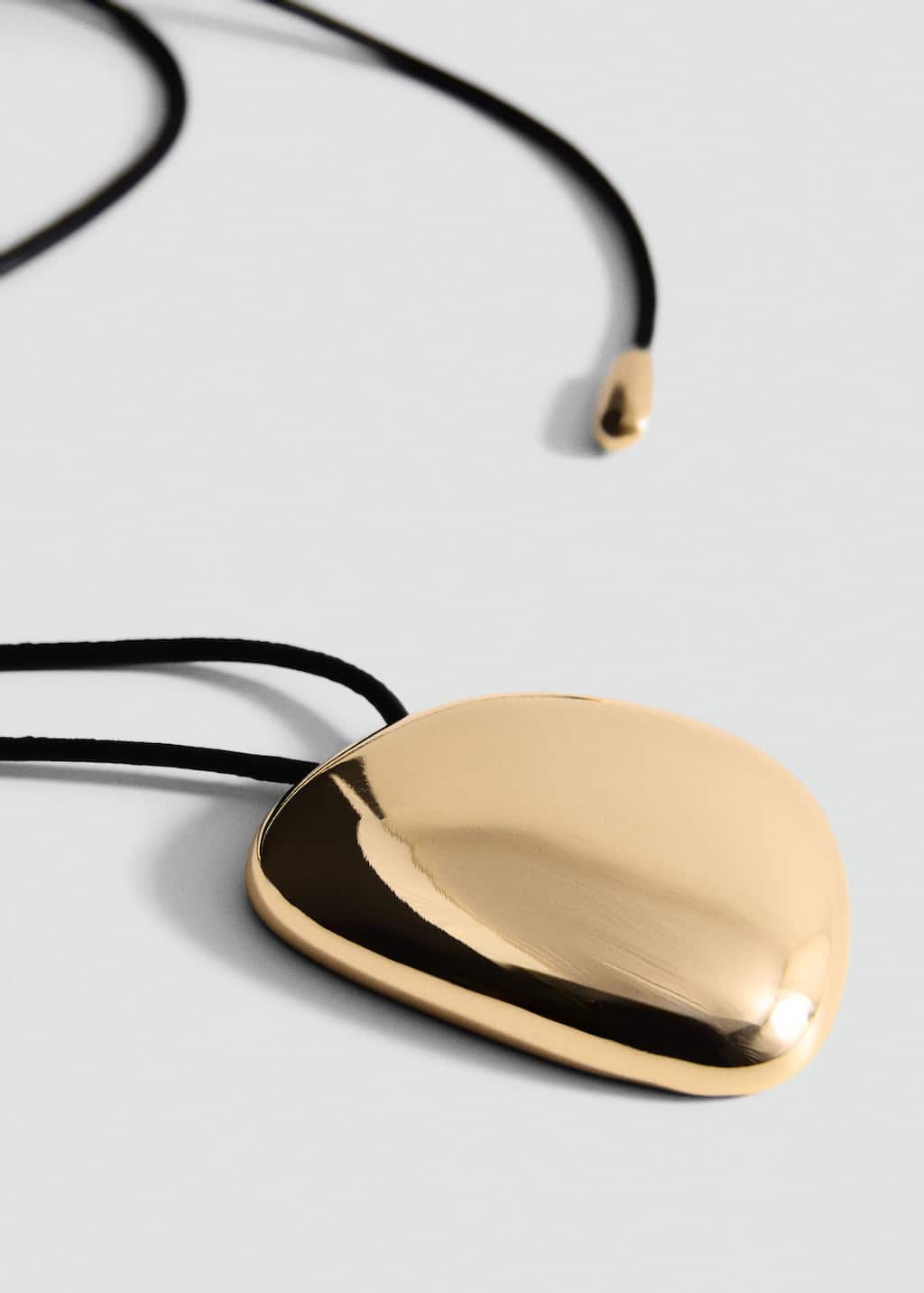 Mango Metal Pendant Necklace Gold In Gold