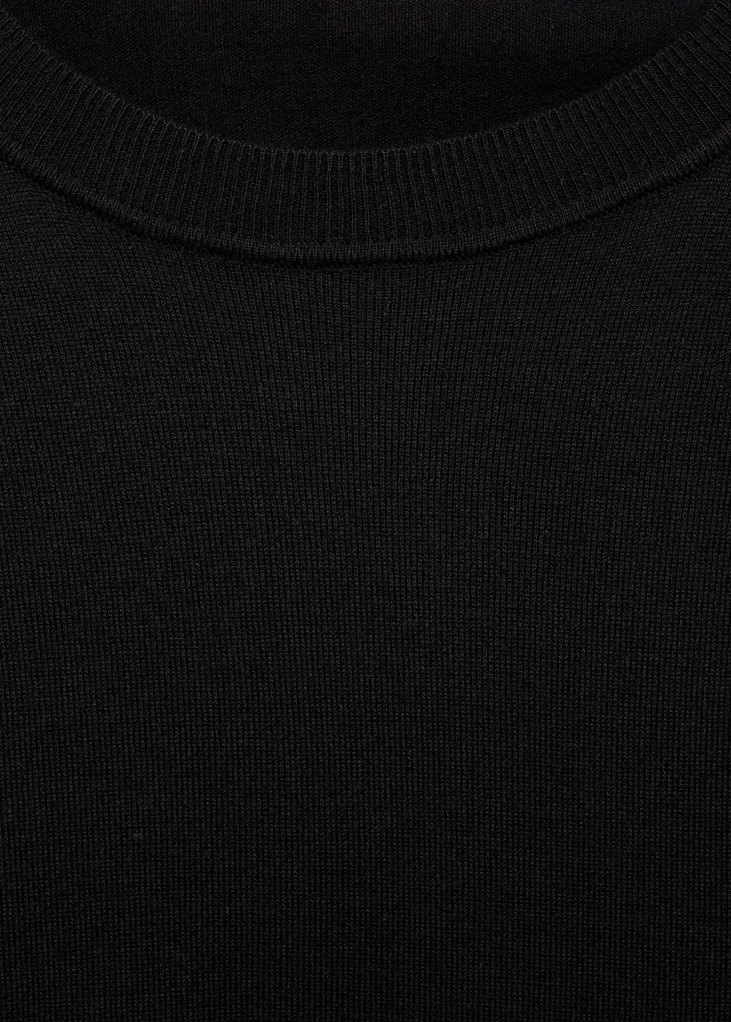 Fine-knit crew-neck sweater