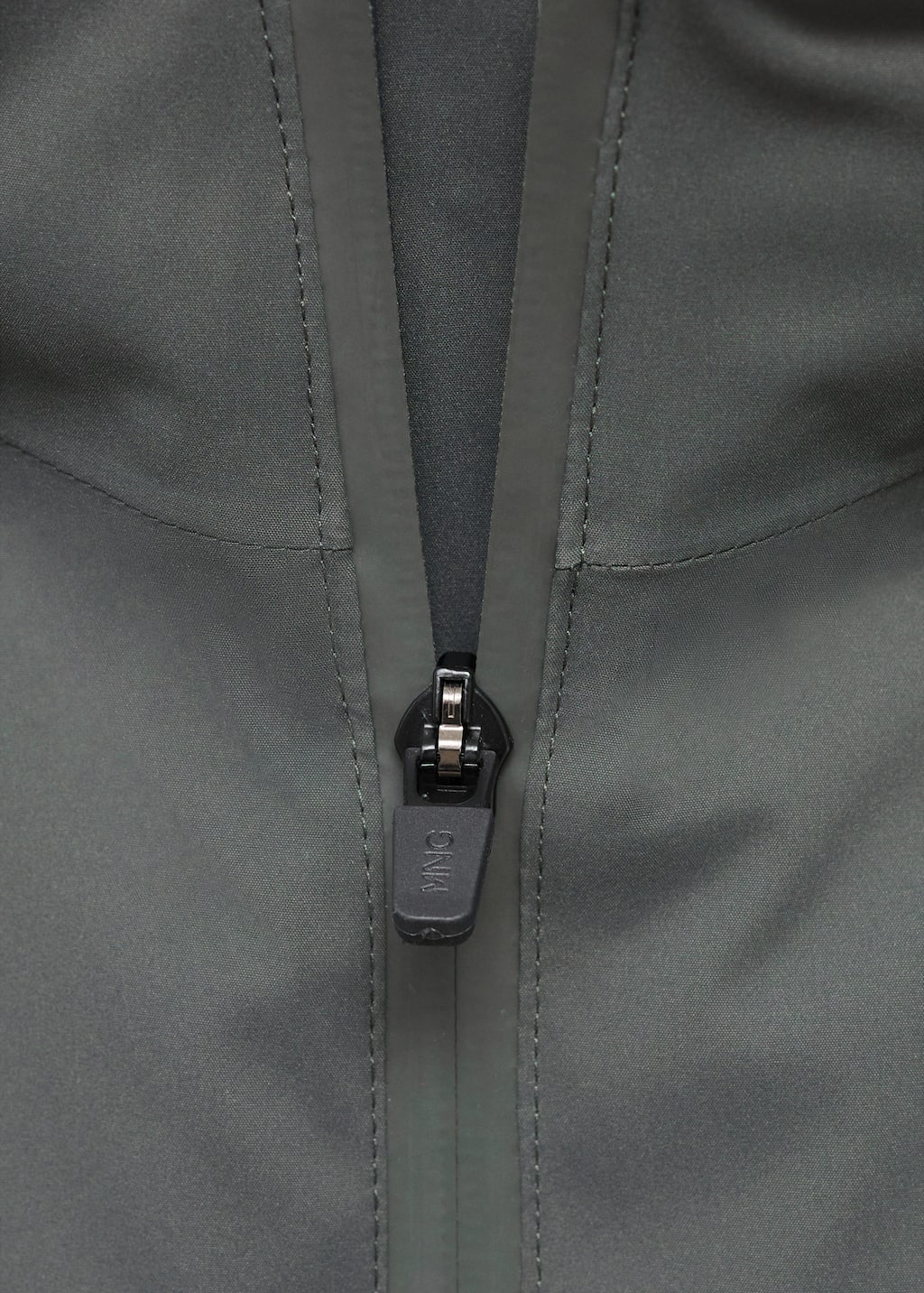 Waterproof jacket with Thermolite® padding