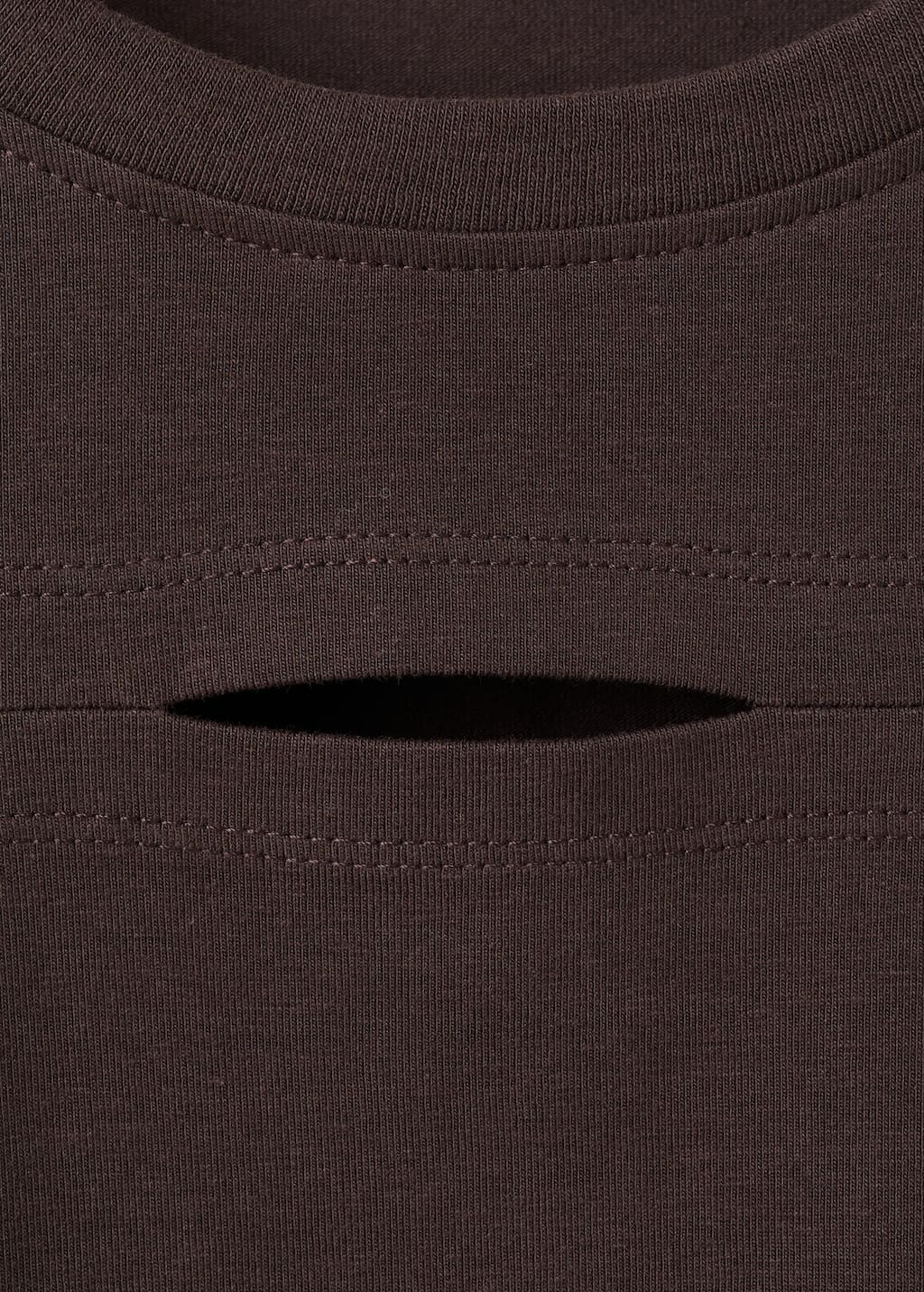 Cotton t-shirt with cut-out
