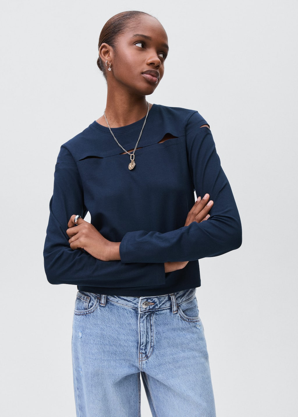 Cotton t-shirt with cut-out