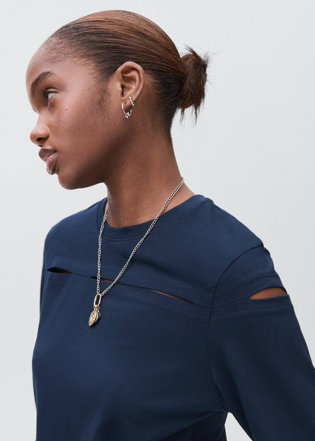 Cotton t-shirt with cut-out