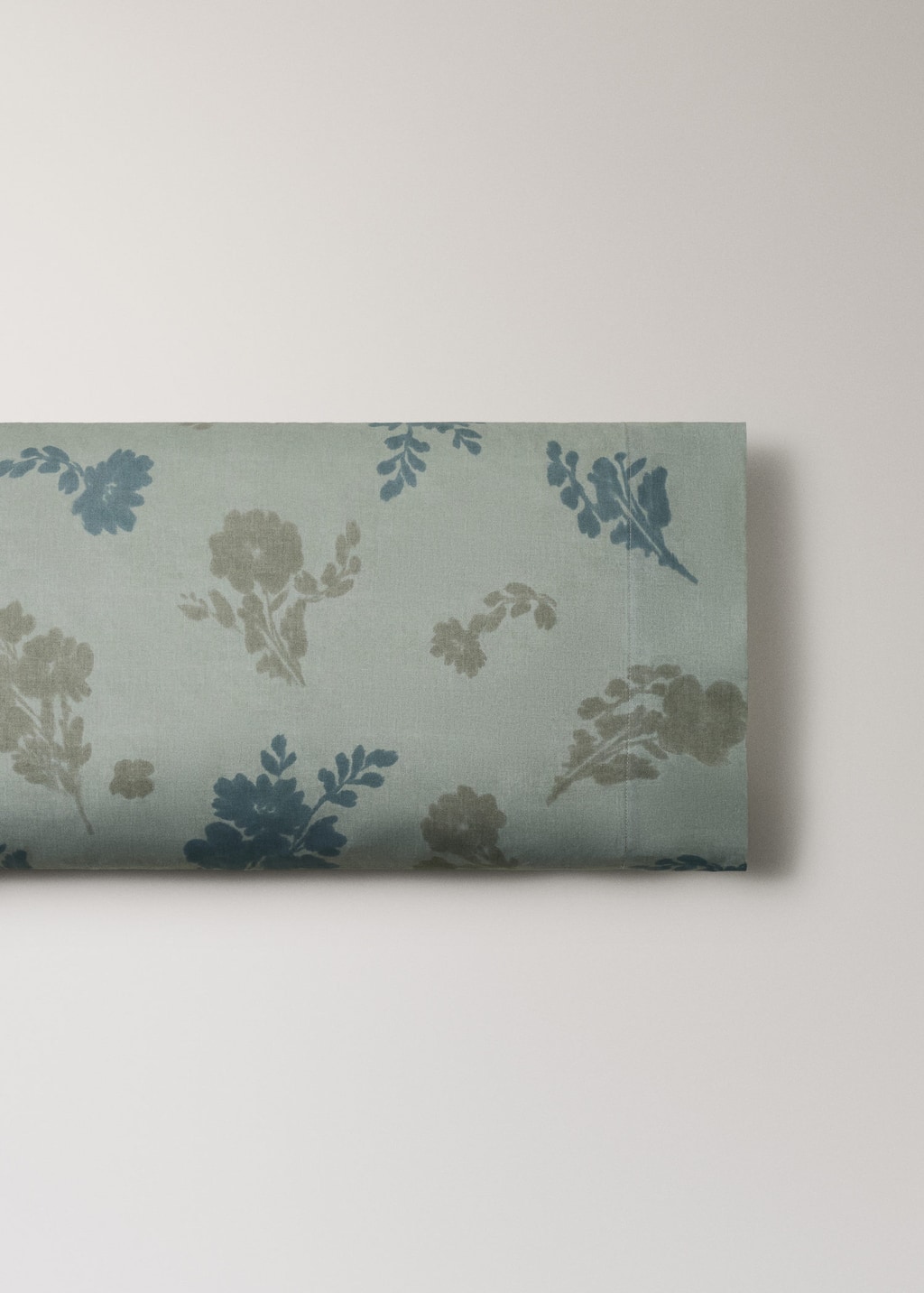Mango Home 200 Thread Count Cotton Percale Pillowcase With Faded Floral Pattern 45x110 Cm Aqua Green