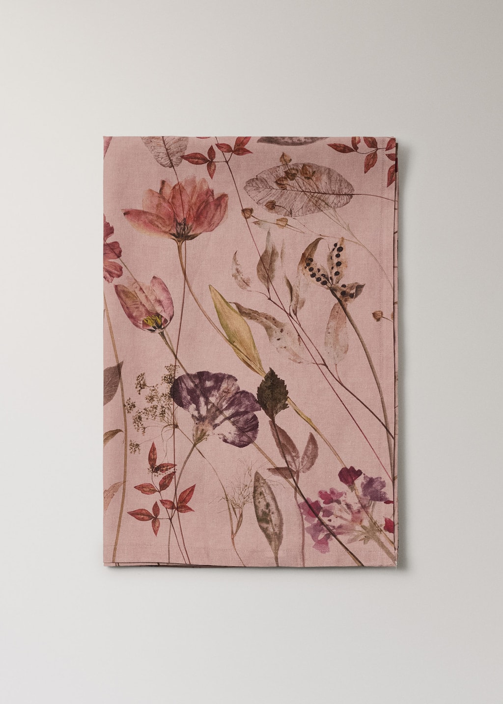 Mango Home Tablecloth Cherry