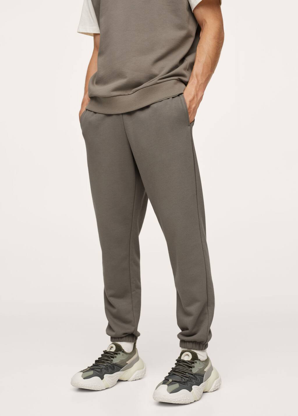 Mango Cotton joggerstyle trousers 17023265 35