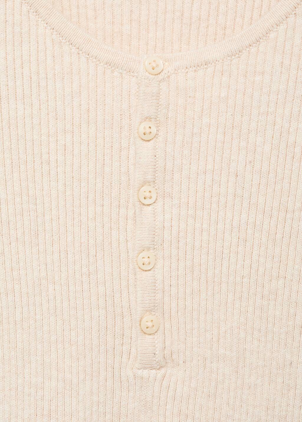 Ribbed sweater with buttons