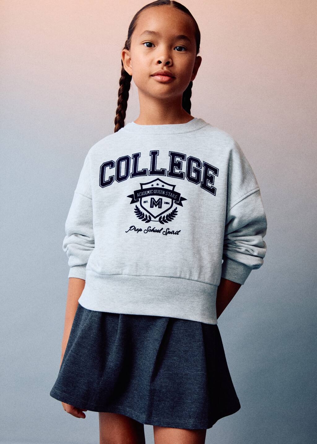 Monochrome college sweatshirt
