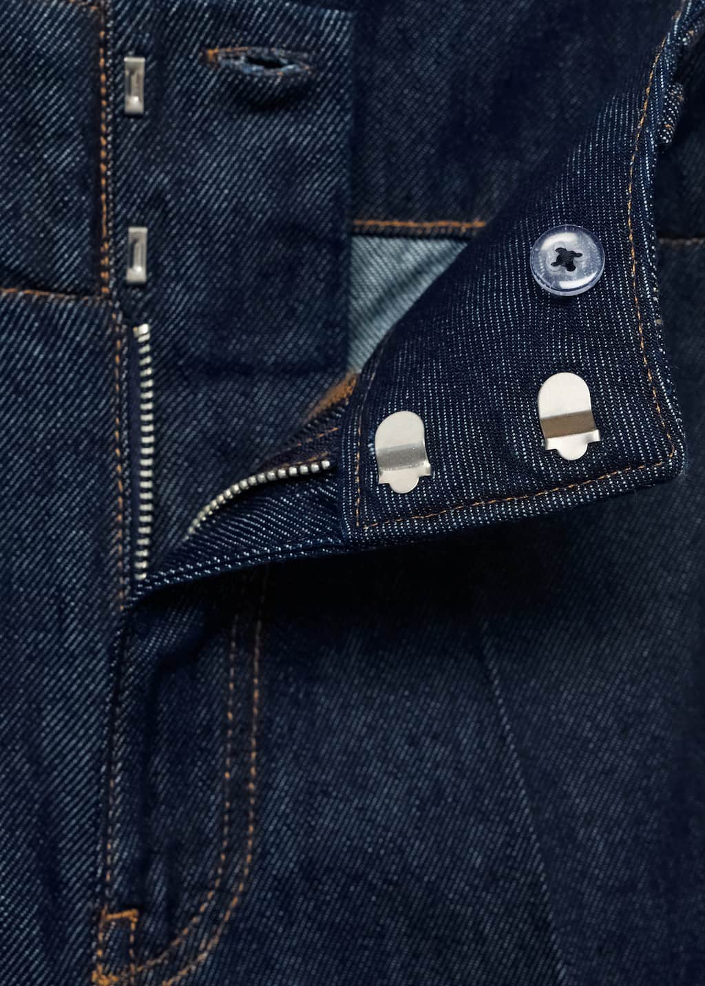 Wide-leg denim pants with belt loops