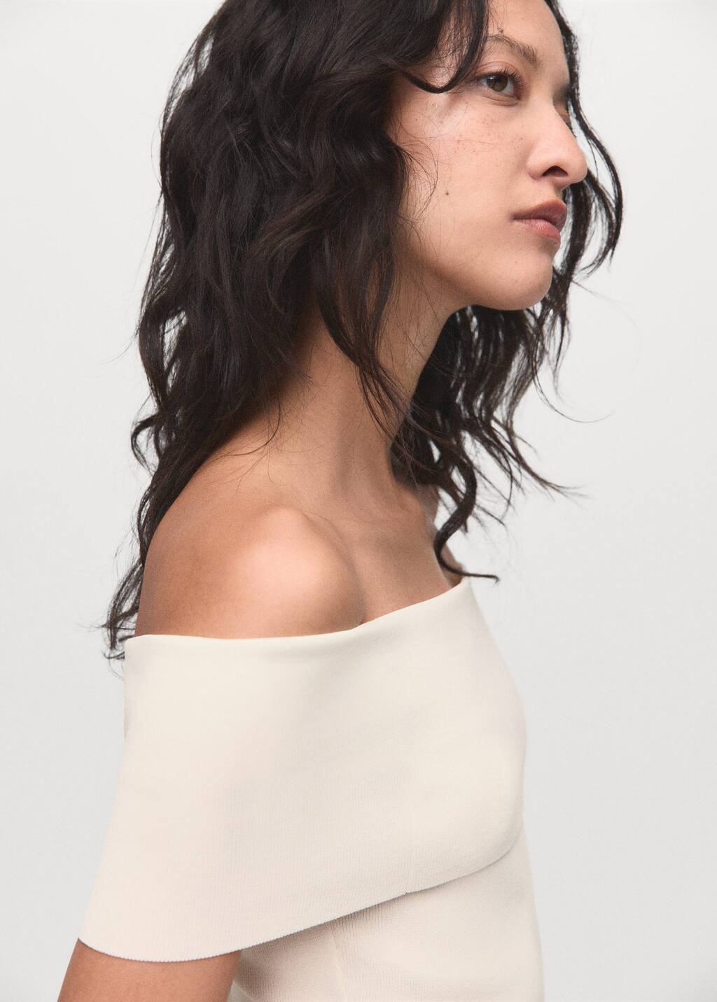 Strapless knitted top
