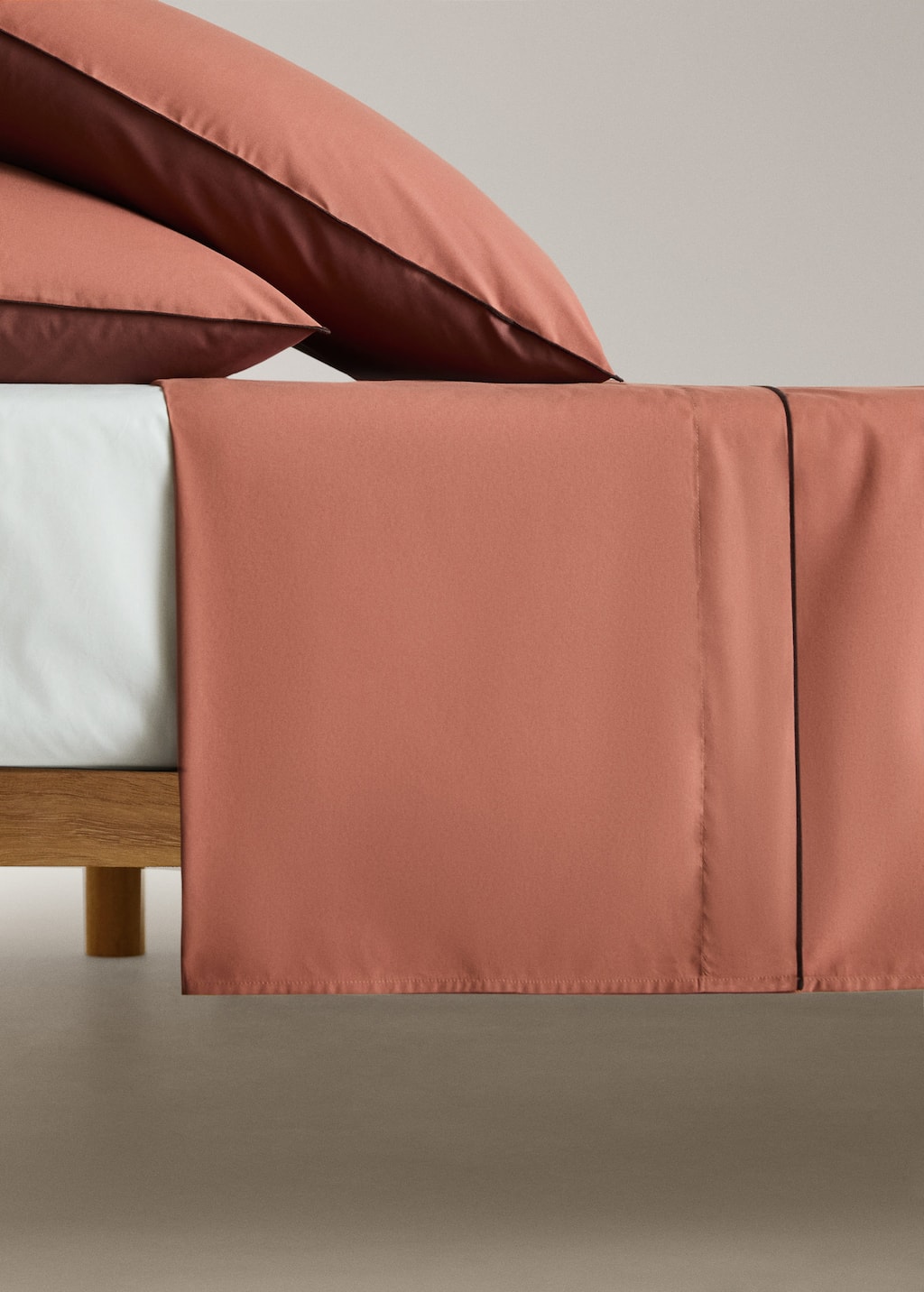 Mango Home 200-thread Count Percale Cotton Top Sheet With Contrasting Overlock For 200 Cm Bed In Pink