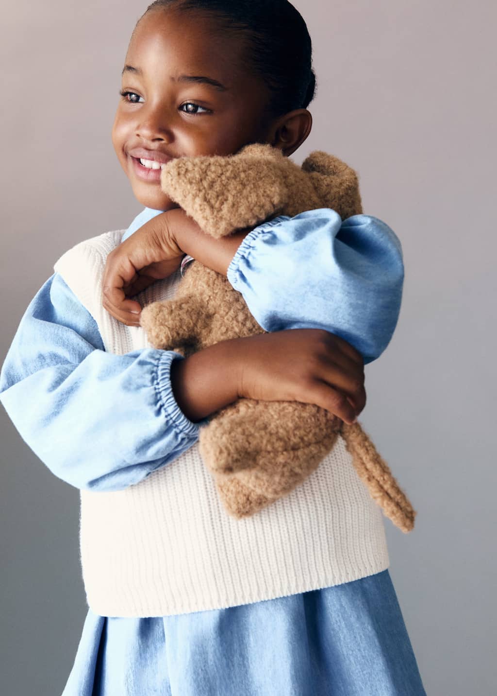 Knitted cotton vest