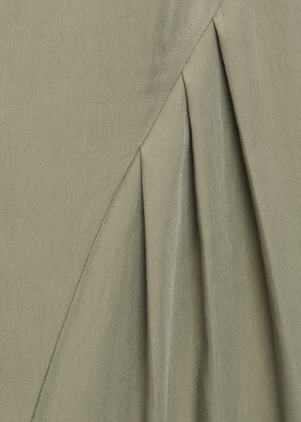Short pleated dress