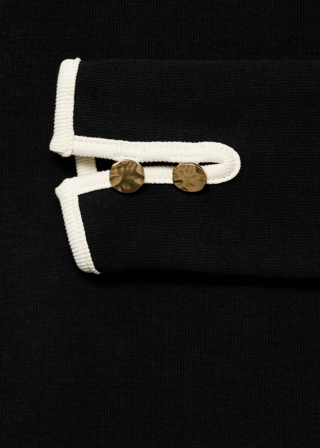 Cotton maternity t-shirt with buttoned cuffs