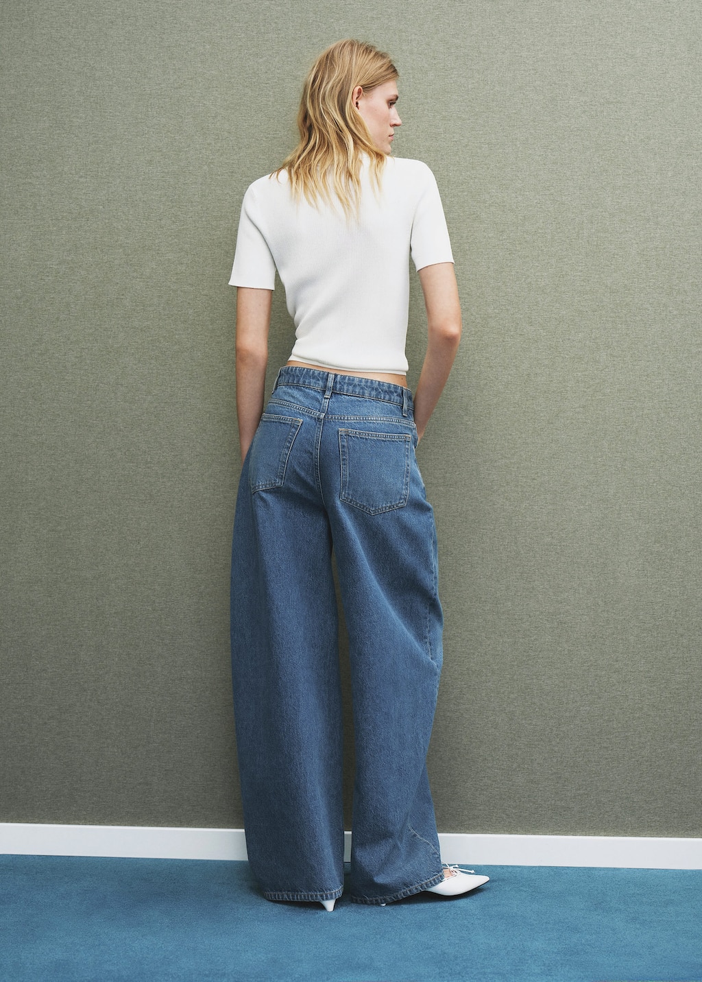 Mid-rise balloon jeans