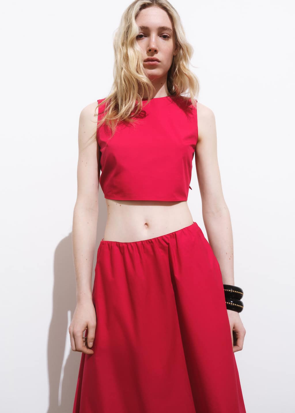 Crop top with bow on the back