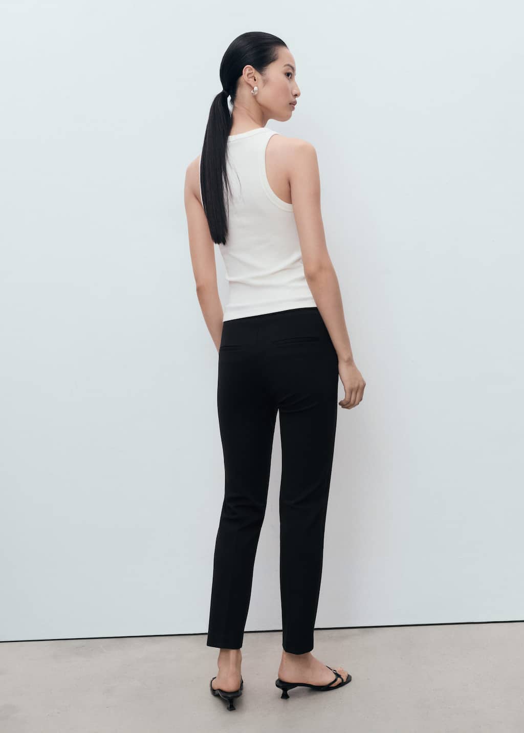Straight mid-rise pants