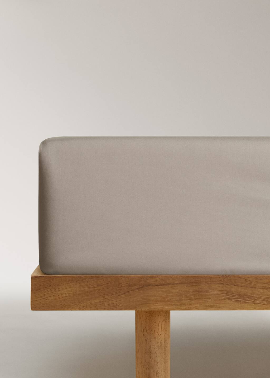 Mango Home 300 Threads Percale Cotton Fitted Sheet King Bed Medium Brown