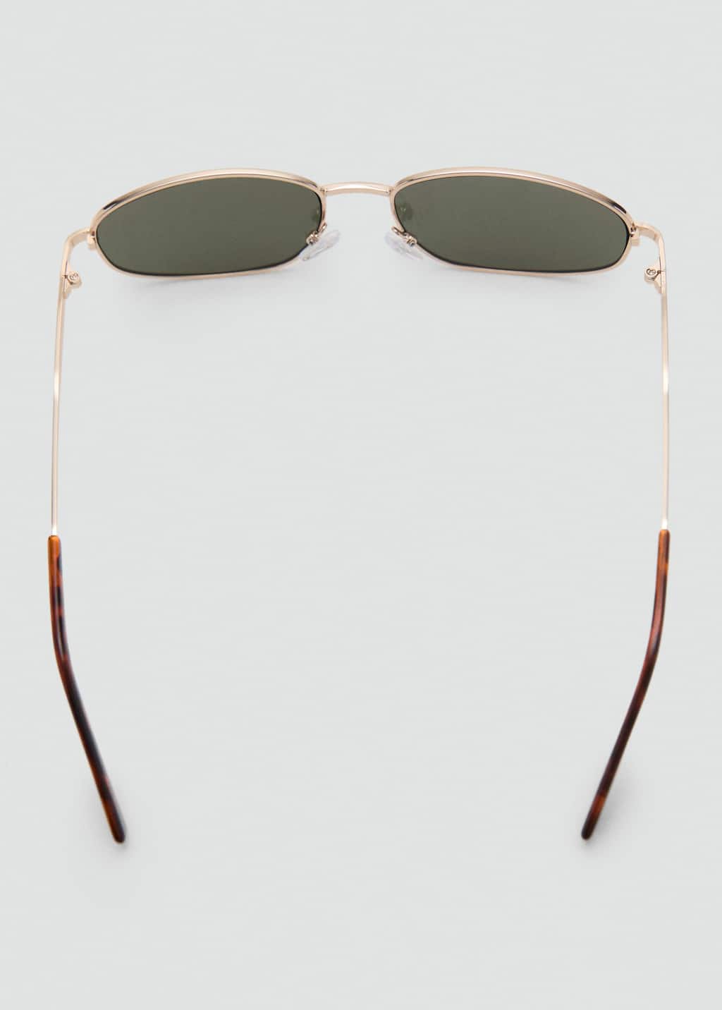 Metallic frame sunglasses