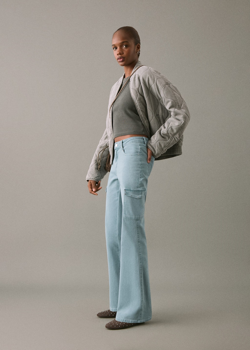 Flared cargo jeans
