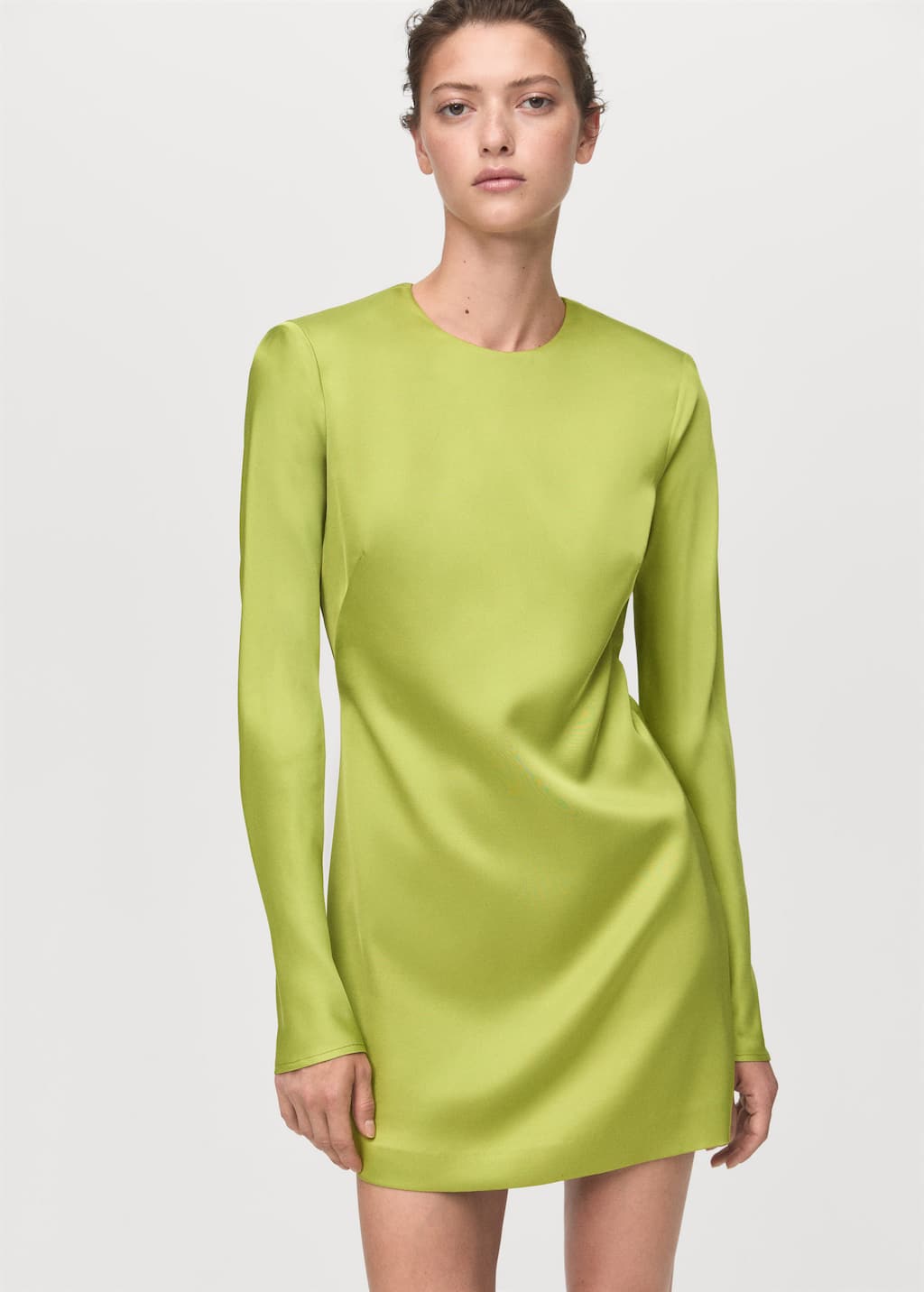 Open-back satin-effect dress