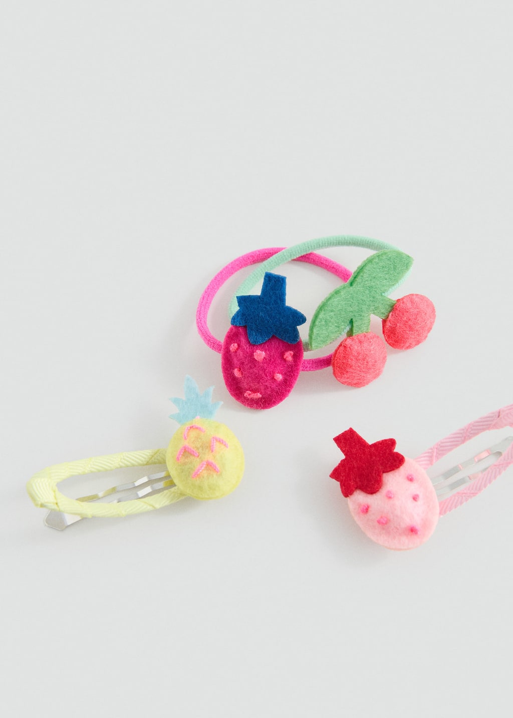 Mango Pack Of Hairpins And Hair Bands Pink
