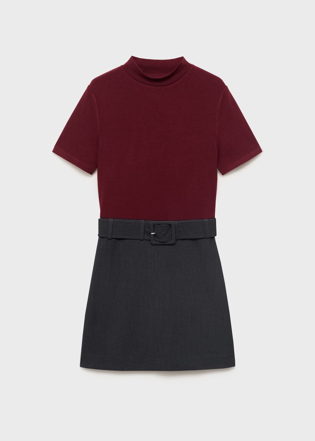 Short dress with belt