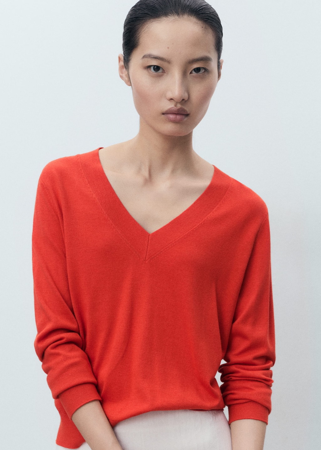 Fine-knit V-neck sweater