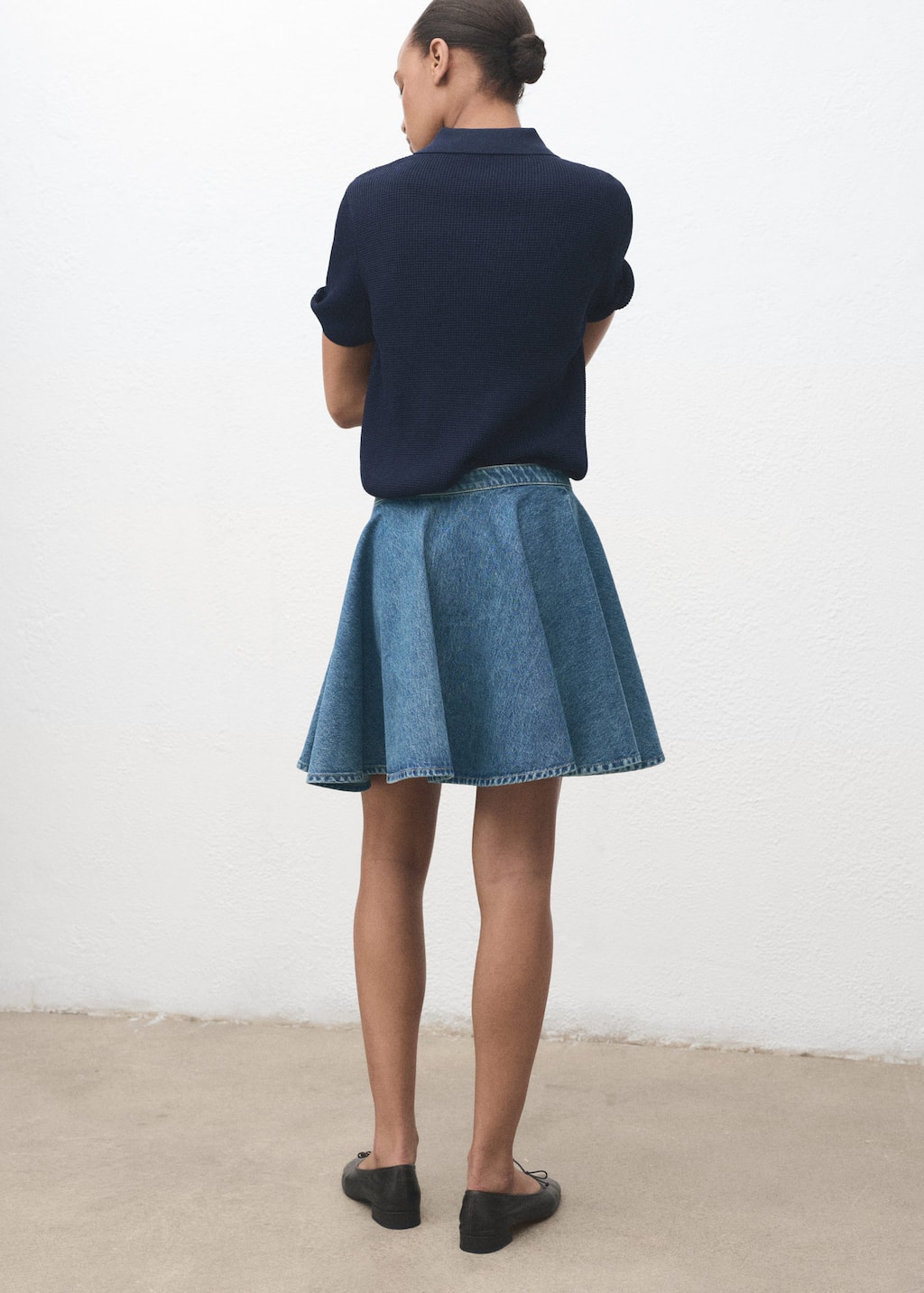 Short denim skirt