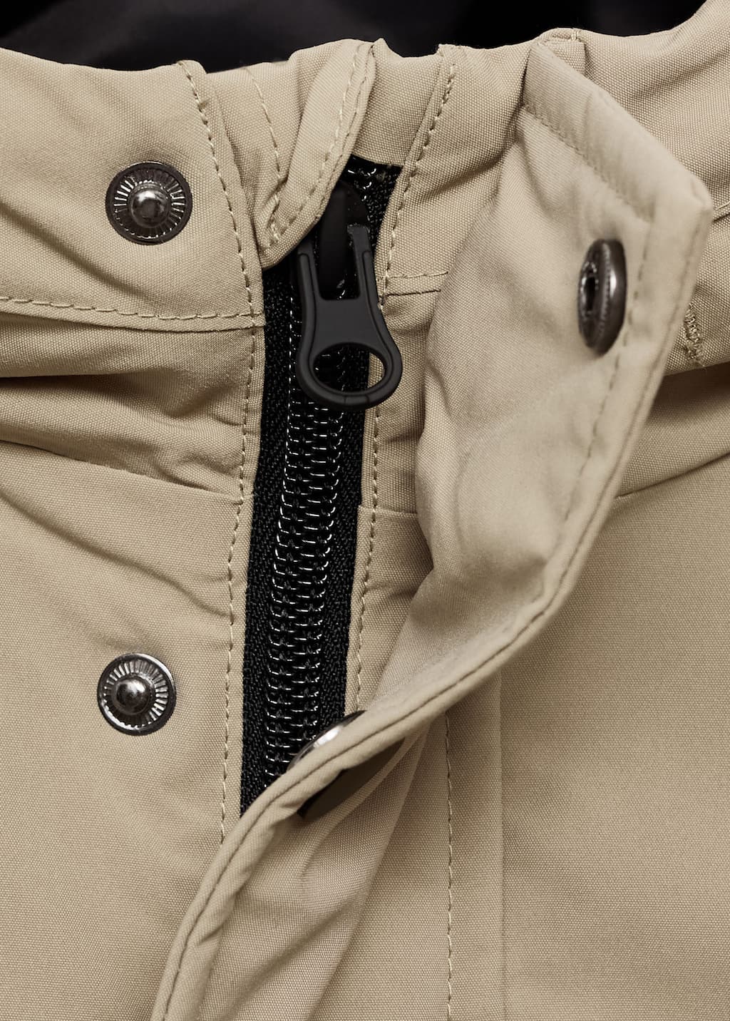 Pockets hooded coat