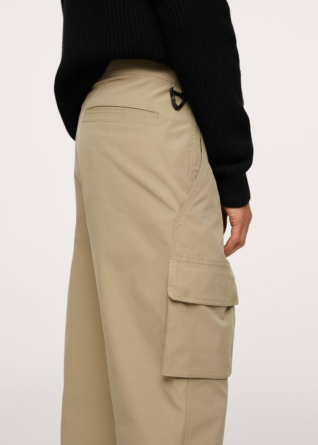 Mango Pocket cargo pants 17067714 08