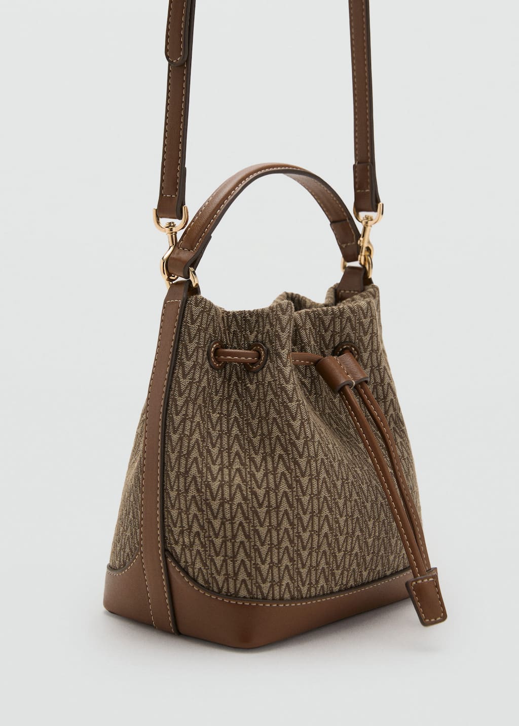Jacquard bucket bag with logo