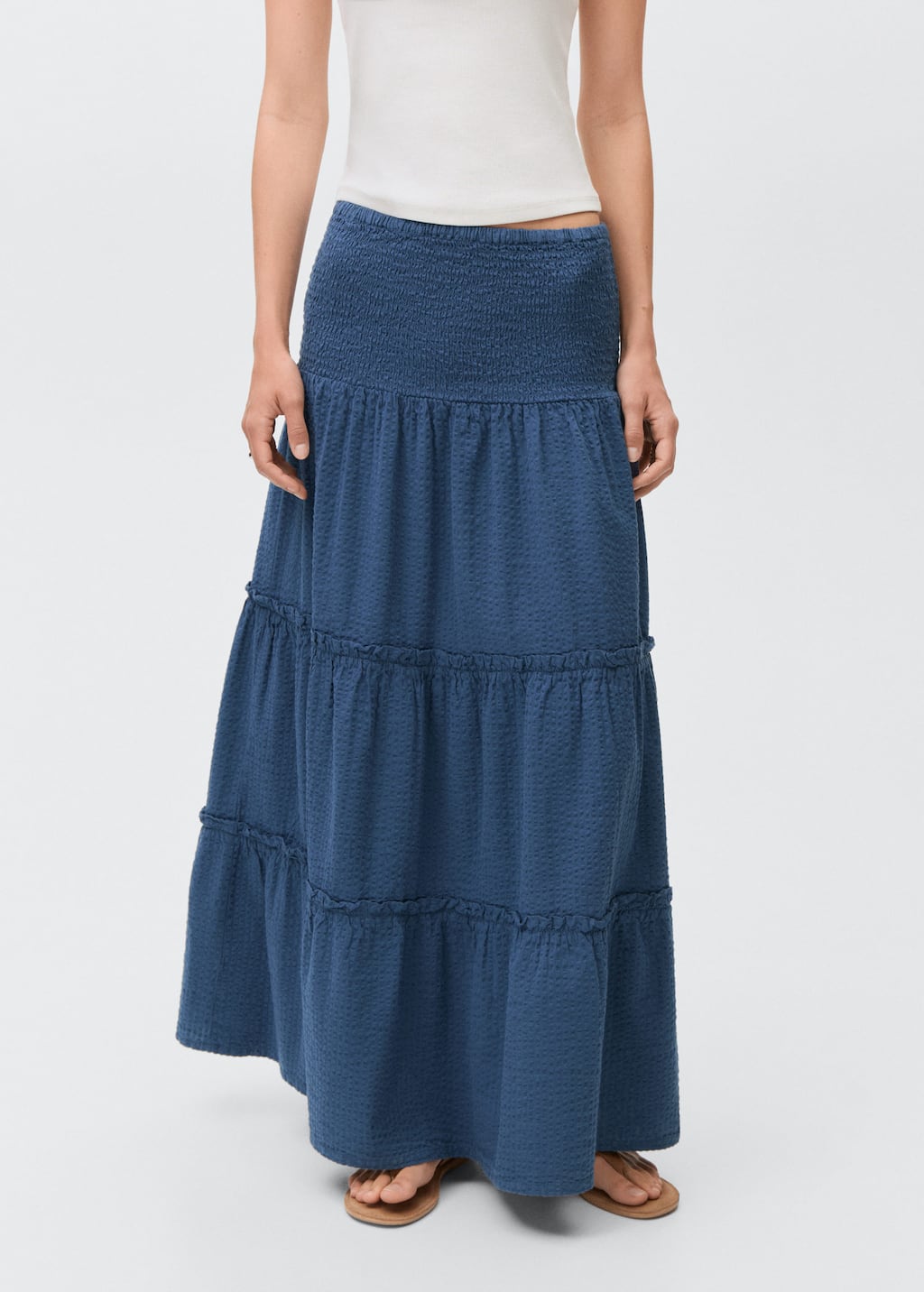 Ruffled long skirt