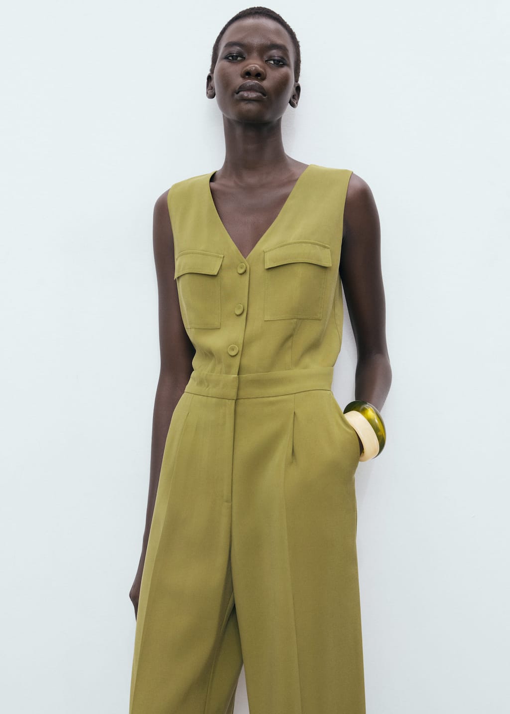 Long chest-pocket jumpsuit