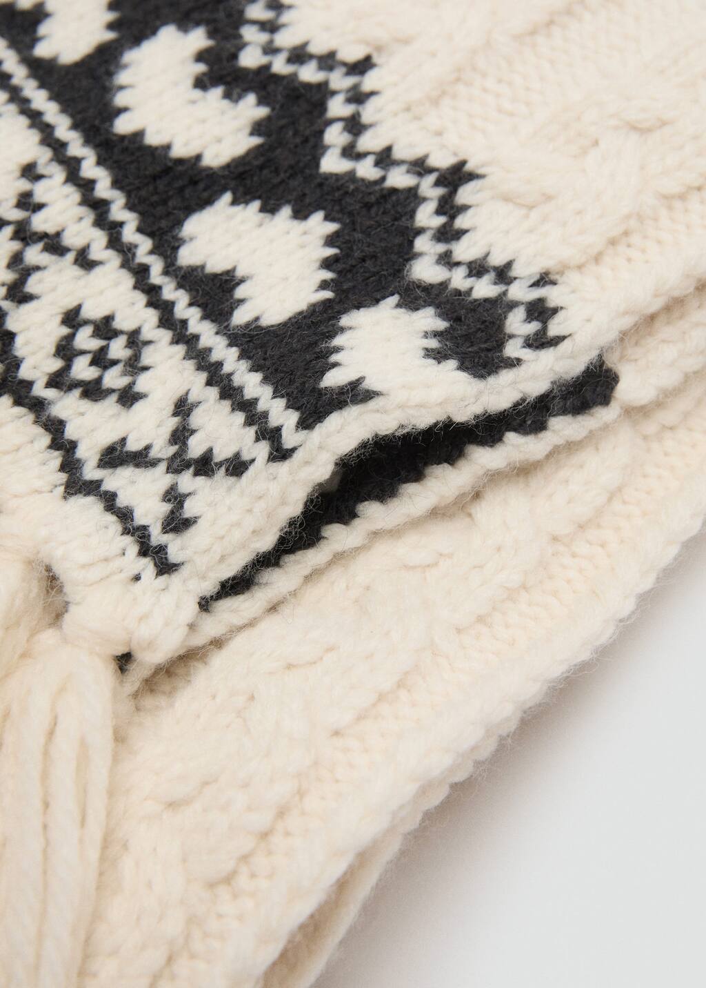 Mango Knit Scarf Ecru In Neutral
