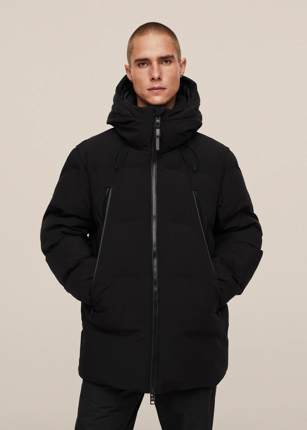 black galvanized wire fencing