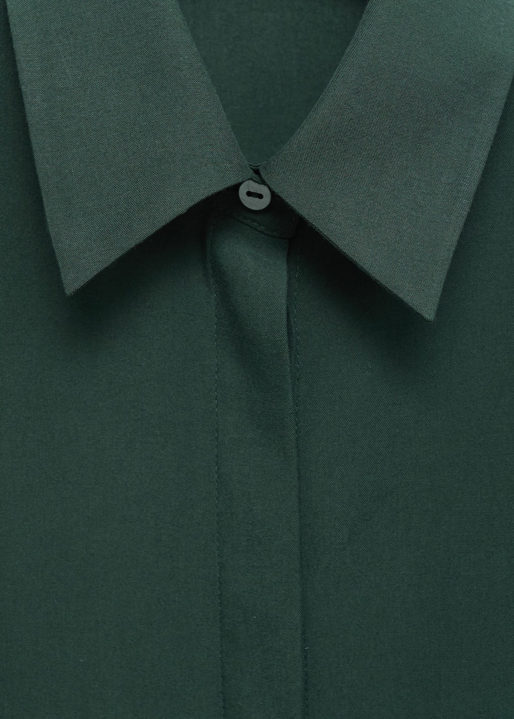 Lyocell shirt with hidden buttons