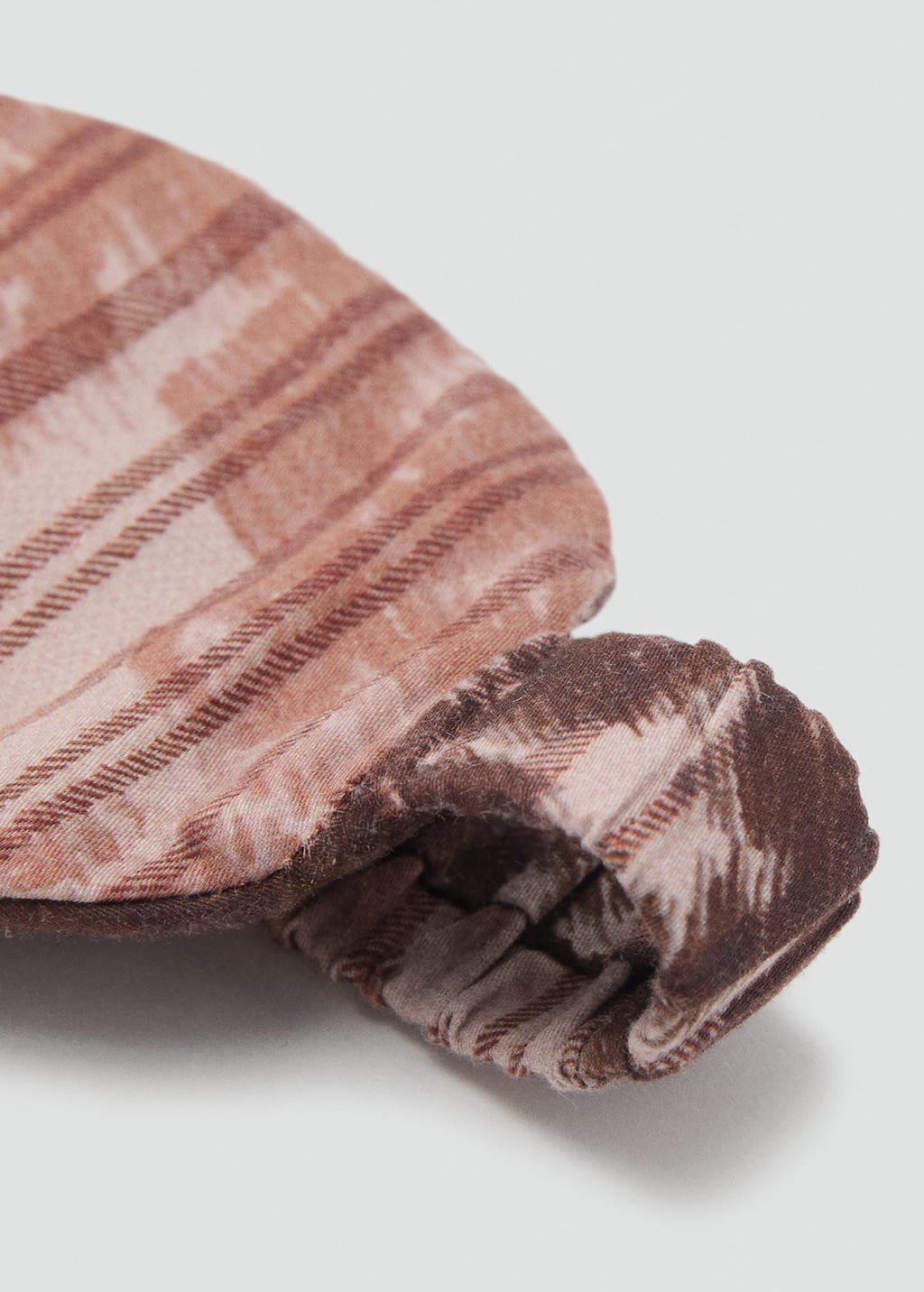 Mango Blurred Print Sleeping Mask Brown