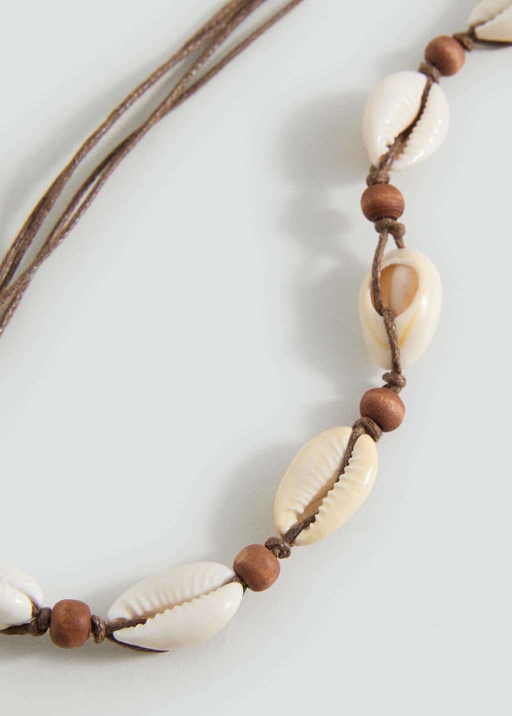 Mango Shells Necklace Sand