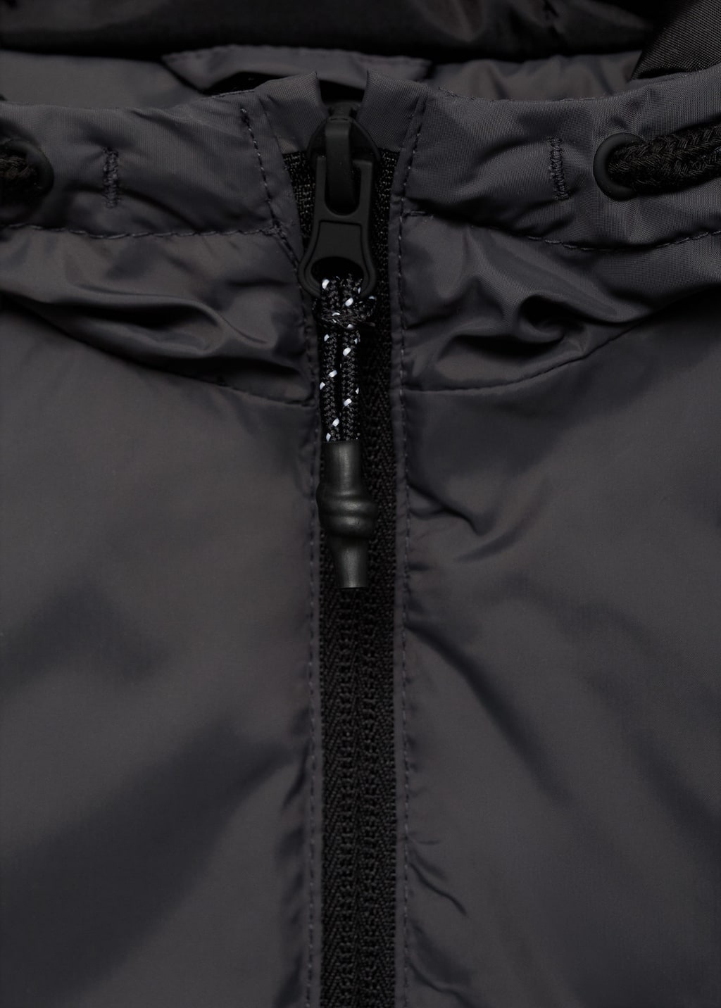 Water-repellent quilted coat