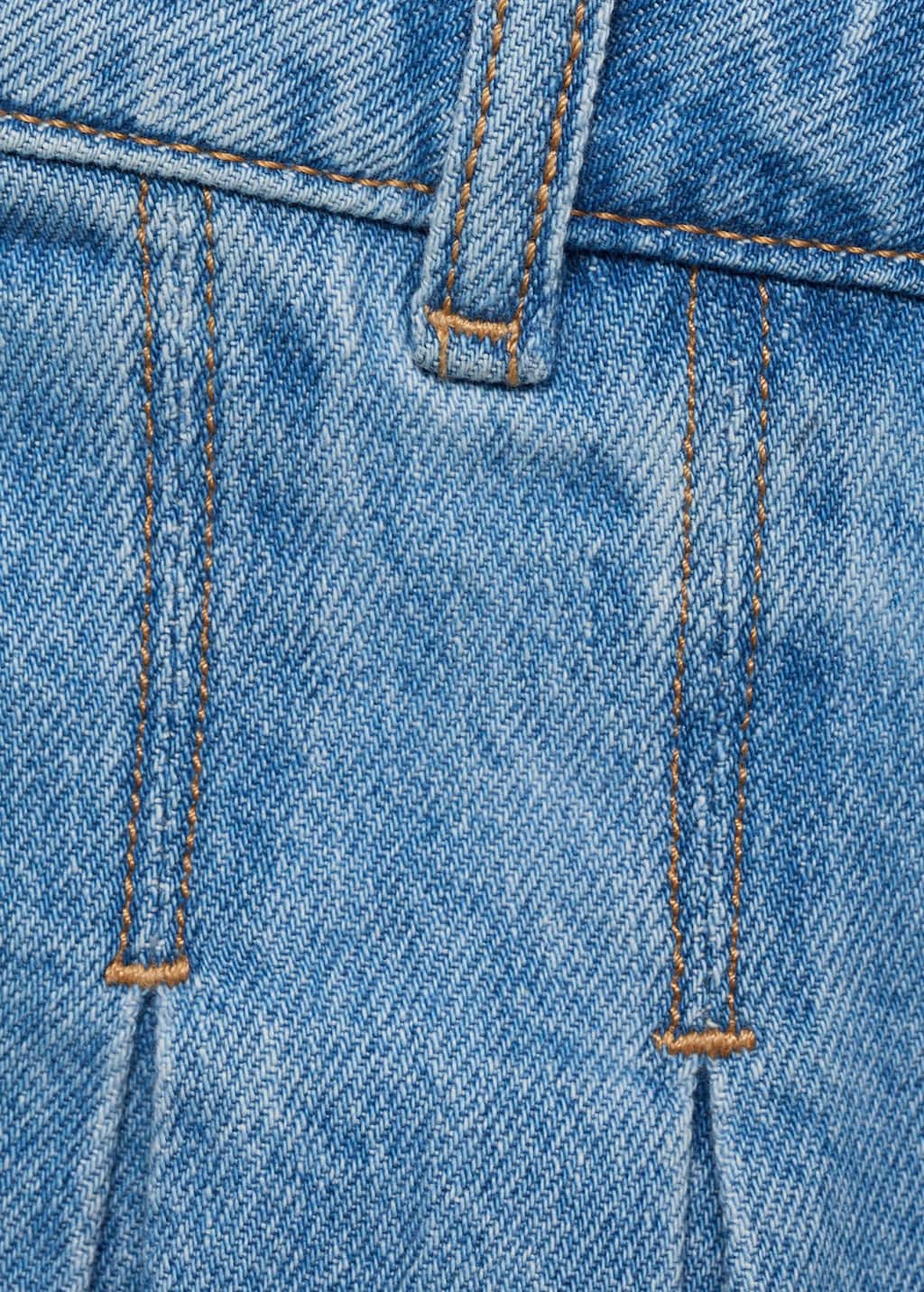 Pleated denim skirt