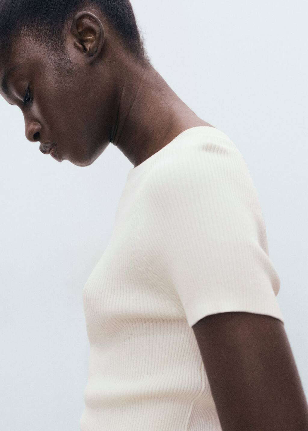 Ribbed-knit short-sleeved sweater