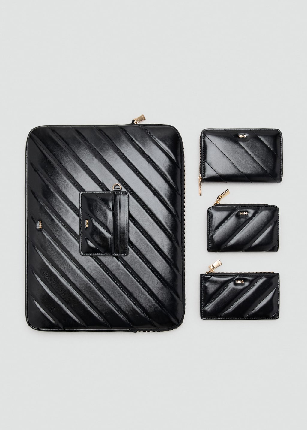 Small quilted wallet