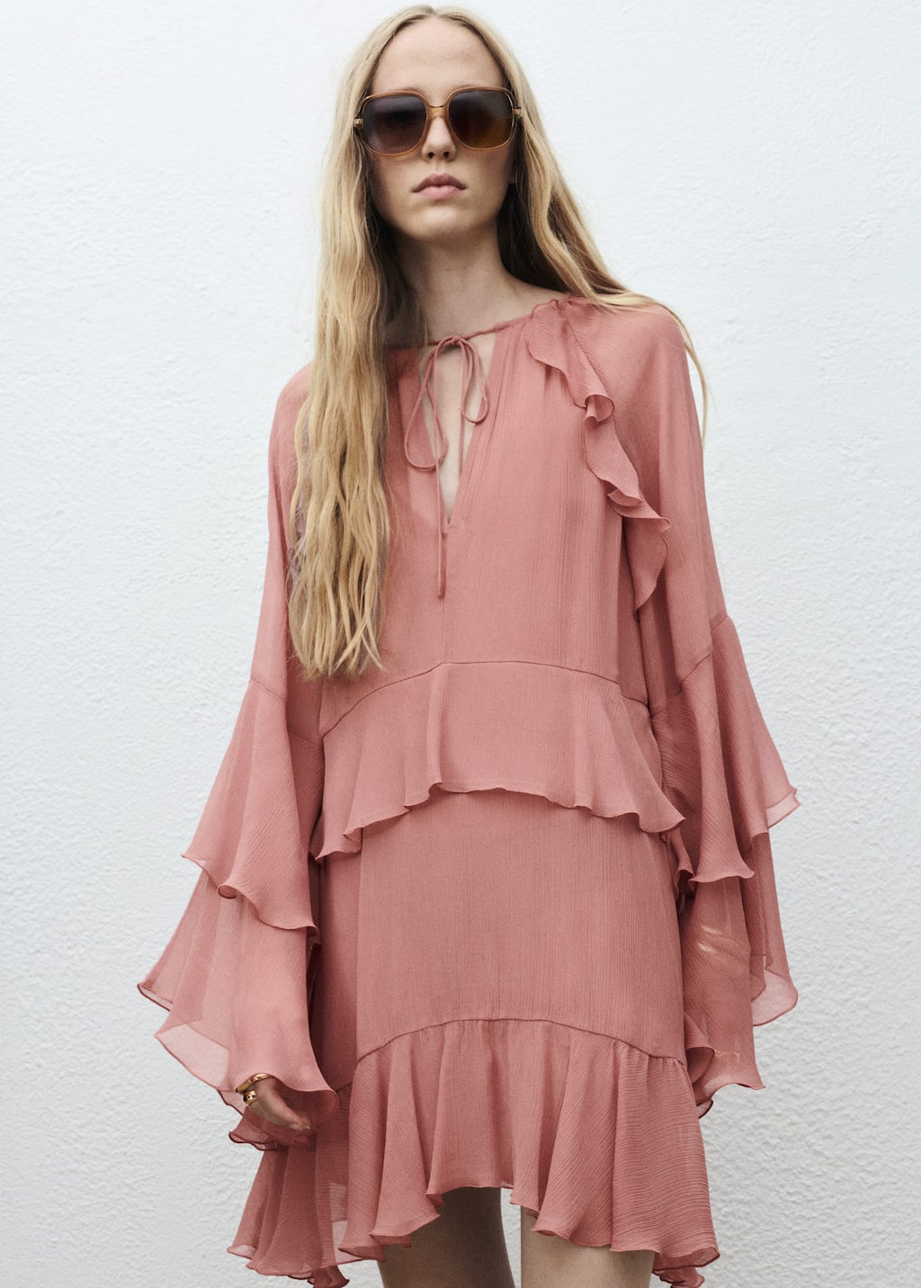 Flared dress with ruffled sleeves