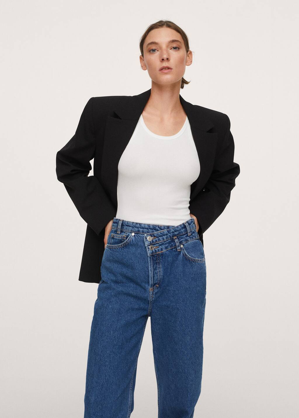 High waist straight jeans - Woman | Mango South Korea