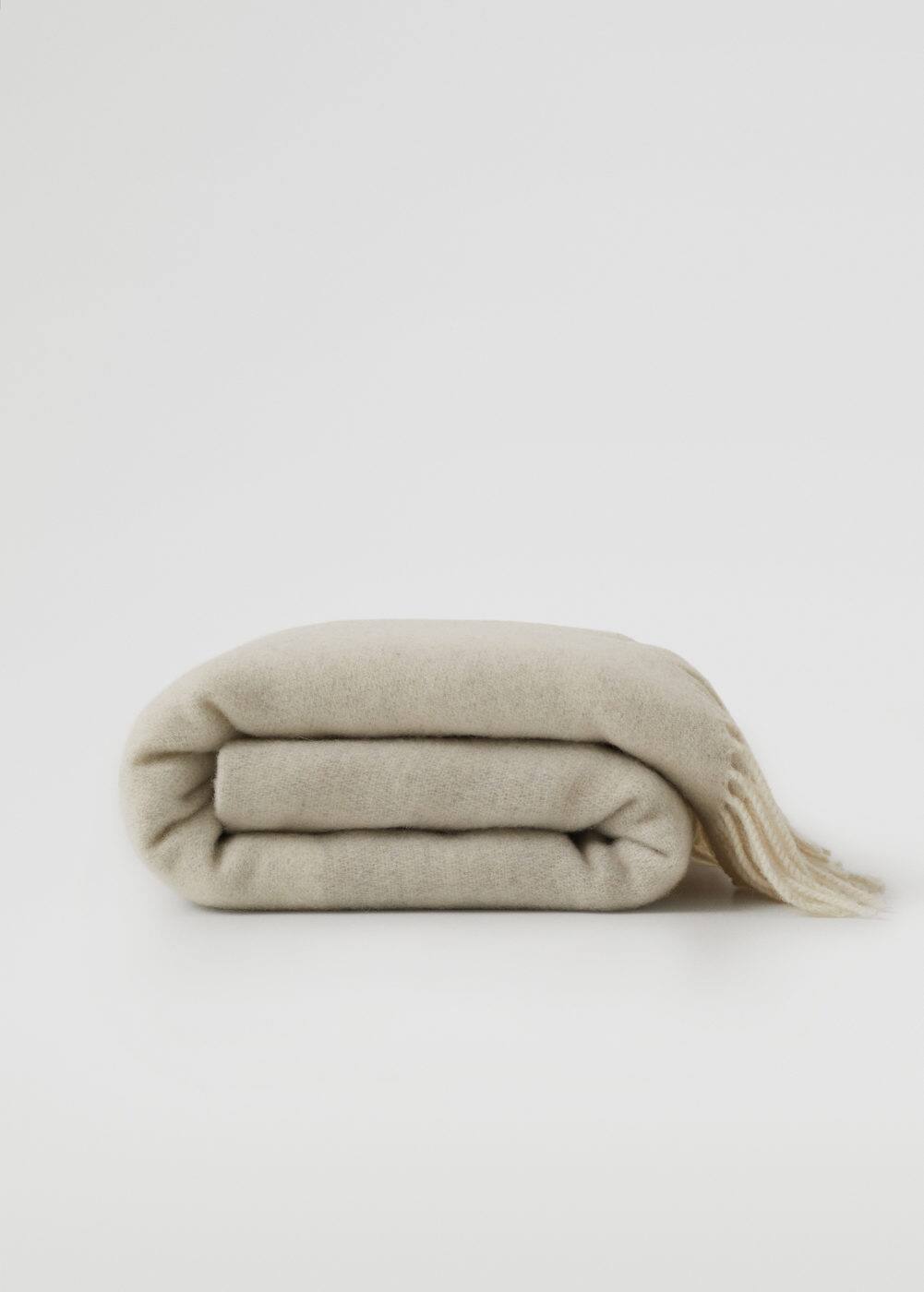 Fringed wool blanket 140x190cm Home Mango Home Czech Republic