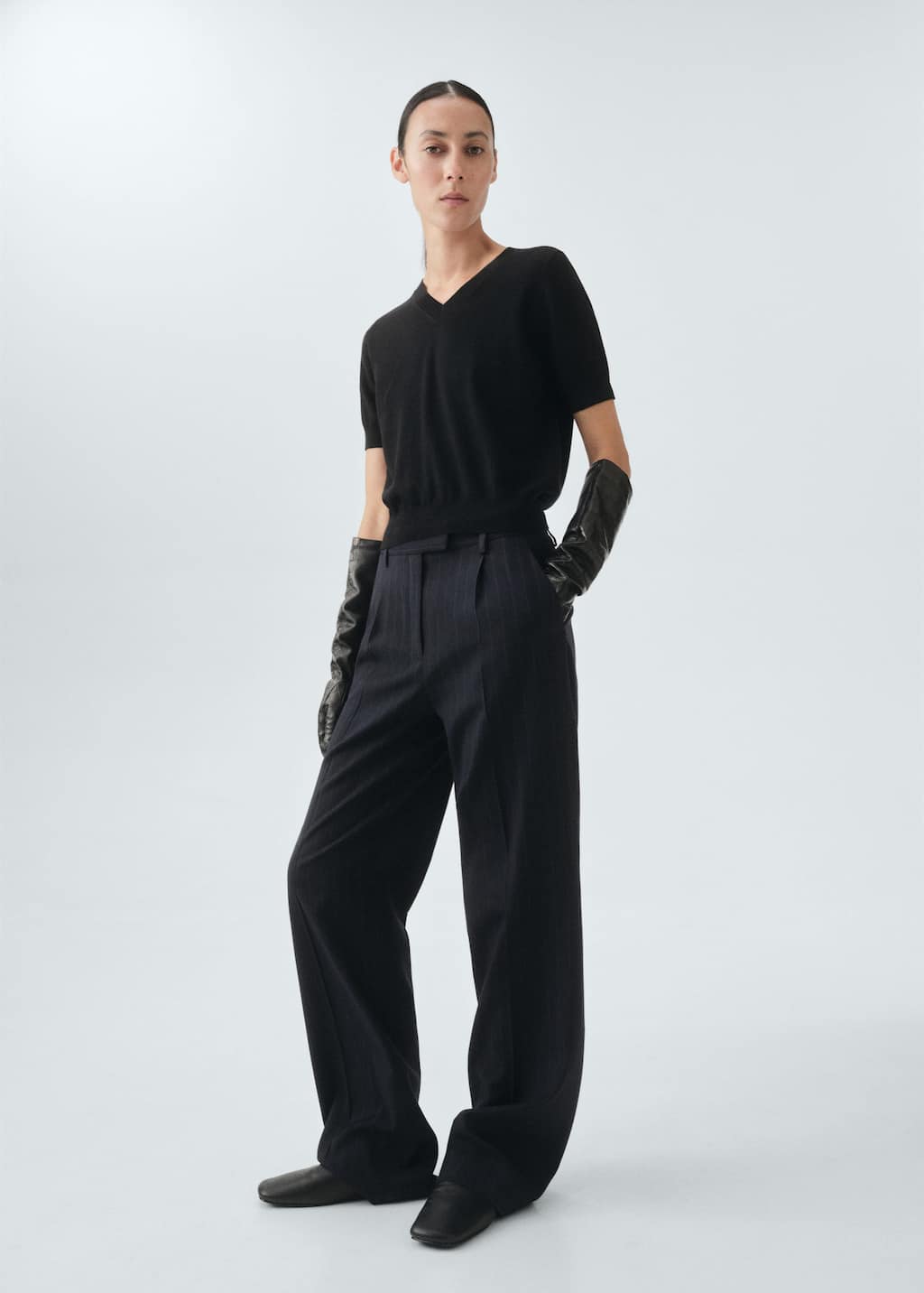 Mango 100% Wool V-neck Sweater Black