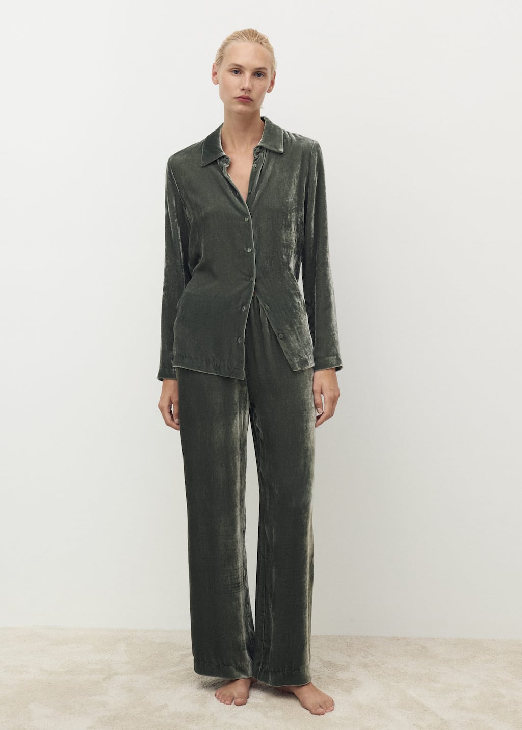Mango Pantalon Velours Soie Vert - Femme - M -  In Green